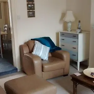  Apartment A Summer Place - Spacious Maisonette, Central Whitby, Sleeps 4, Close To Amenities United Kingdom